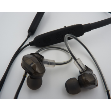 Auriculares deportivos Bluetooth sobre la oreja